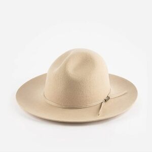Gigi Pip Camille Campain Crown Hat Cream/Camel Color Size 59 (M/L)